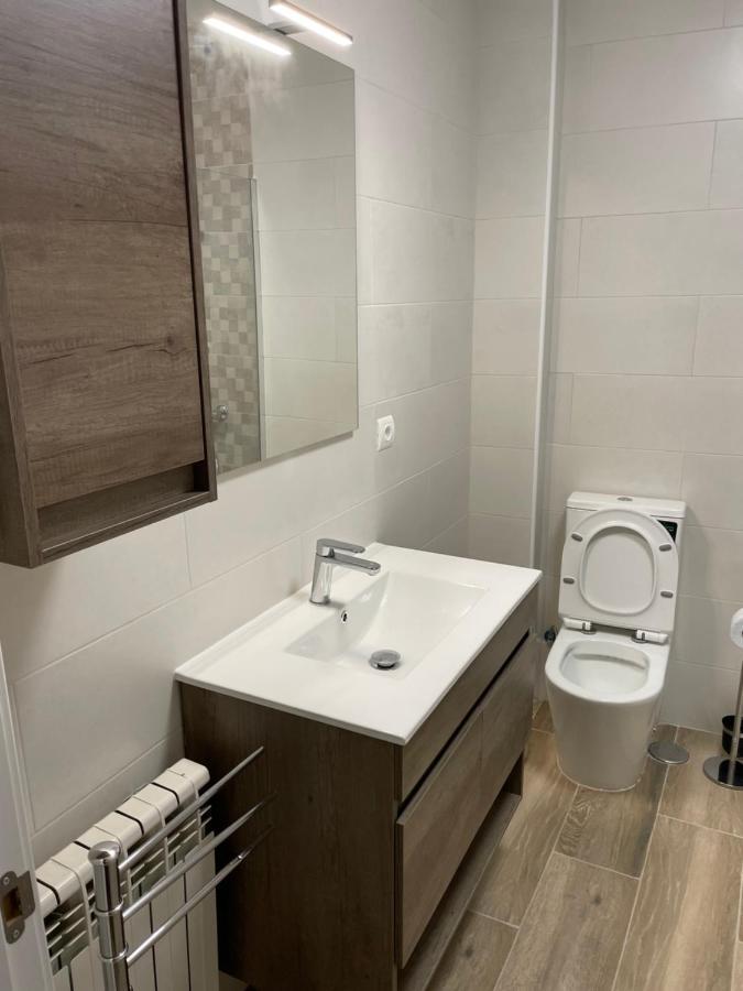 Apartamento Turistico Avila Vut Exterior photo